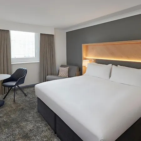 Hilton London Watford-2